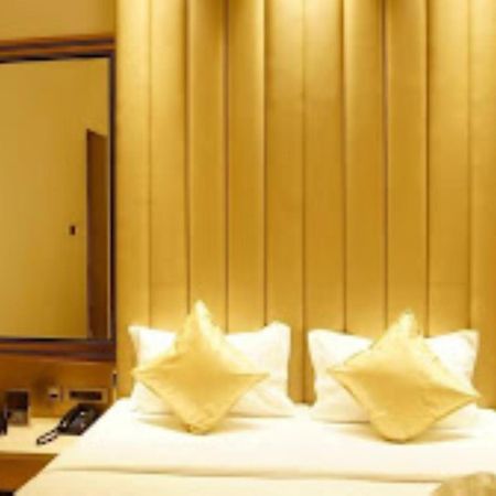Red Orchid Hotel Kanpur Exterior foto